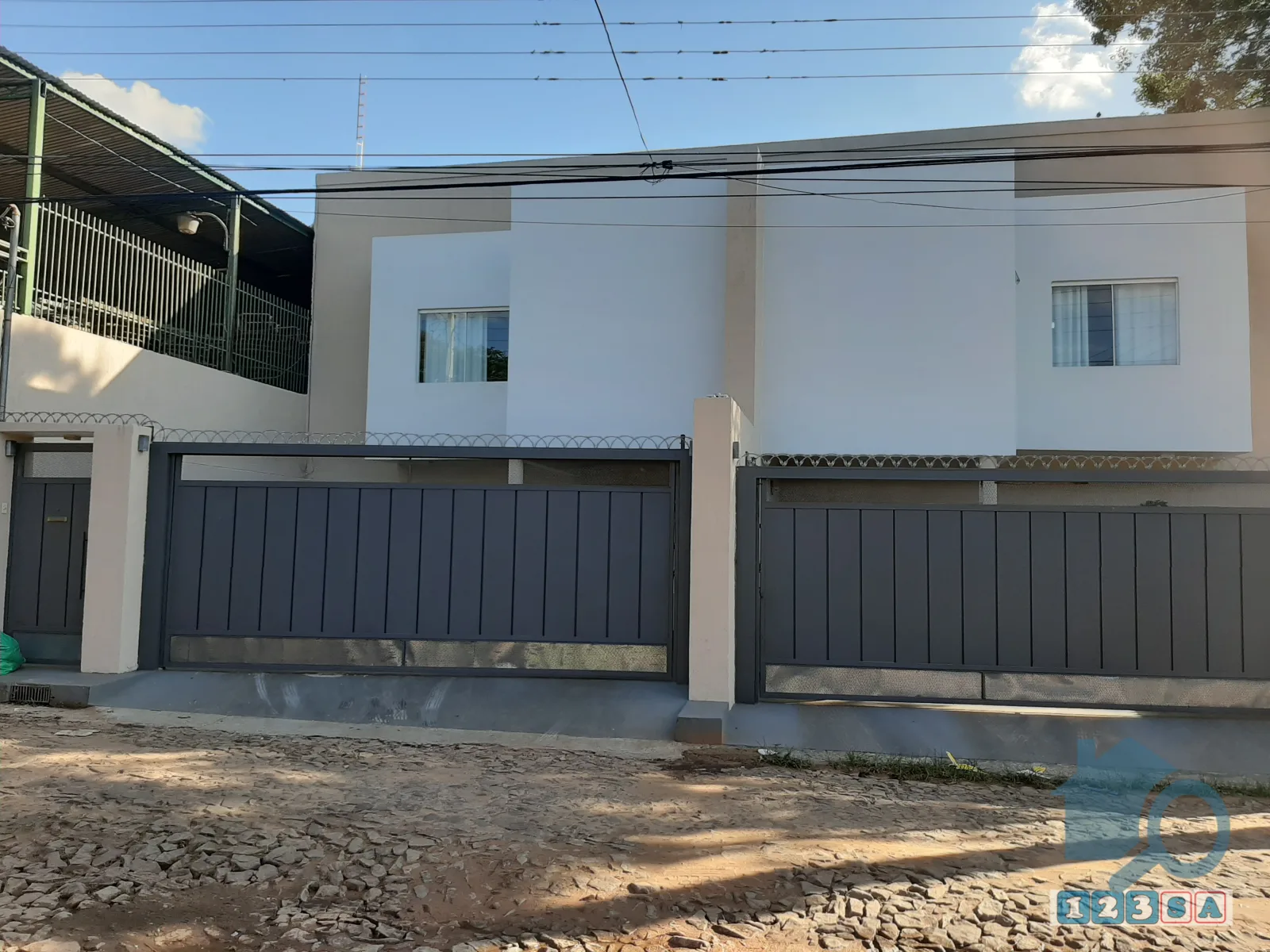Dúplex Premium en Alquiler - Luque Zona Merlo, 3 Dorm.