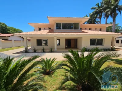 Casa a Estrenar en Mcal. Estigarribia | 800 m² Construidos