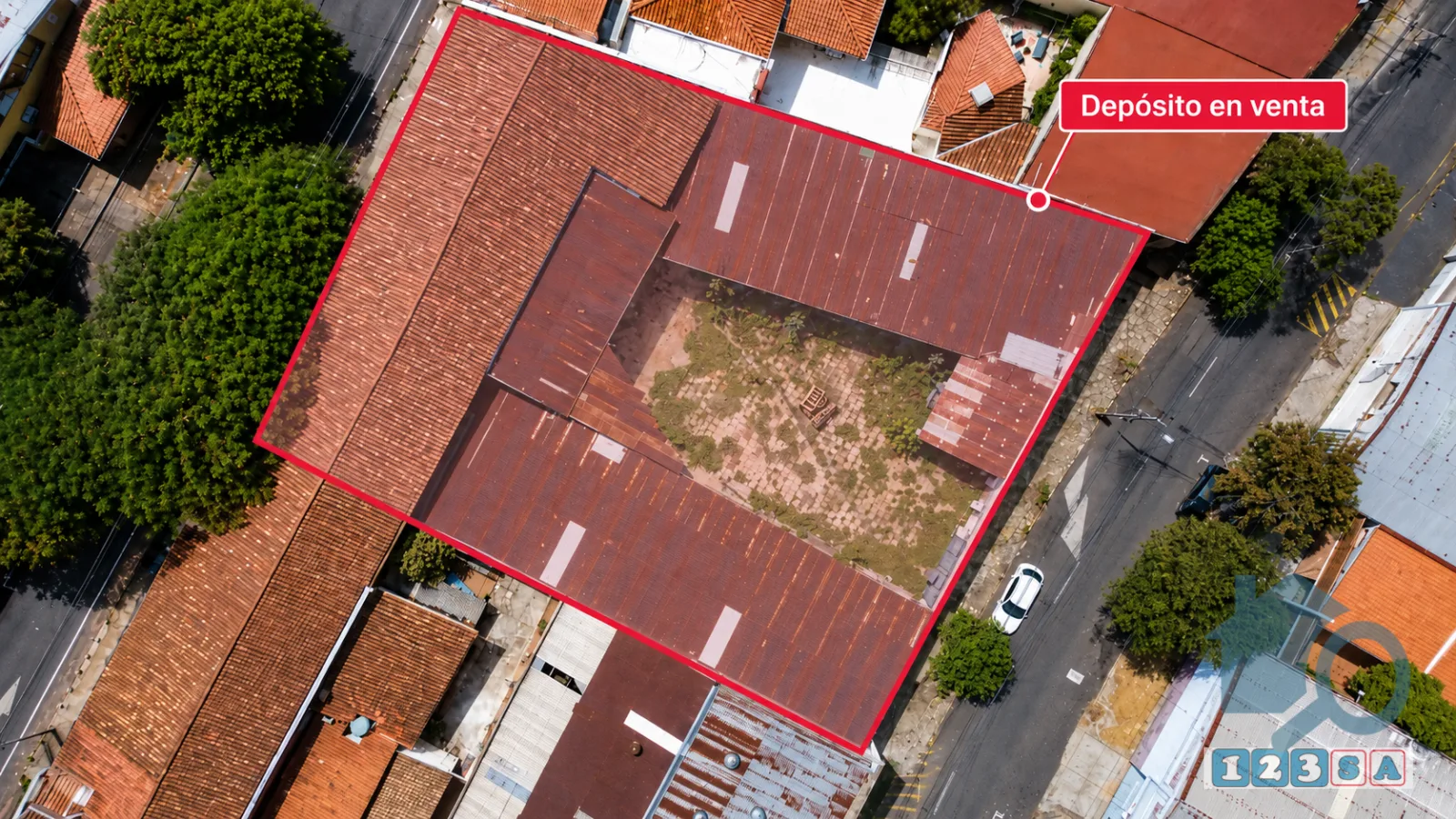 Depósito con salida calle a calle en ubicación estratégica, Asunción